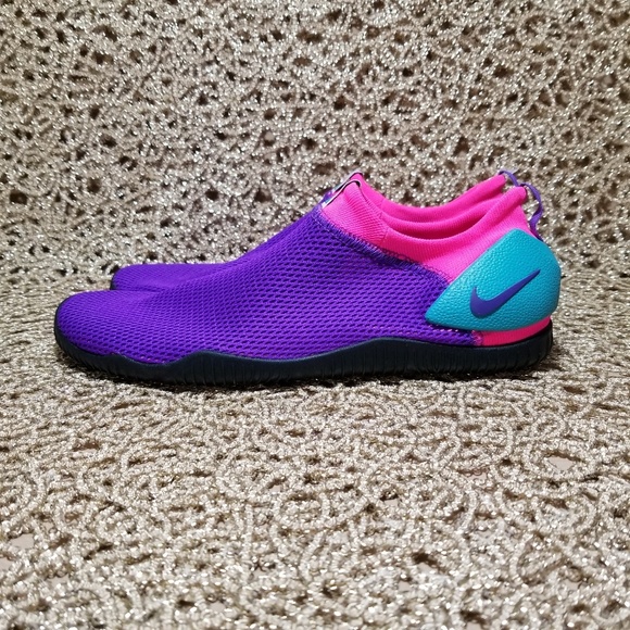 vintage nike aqua socks